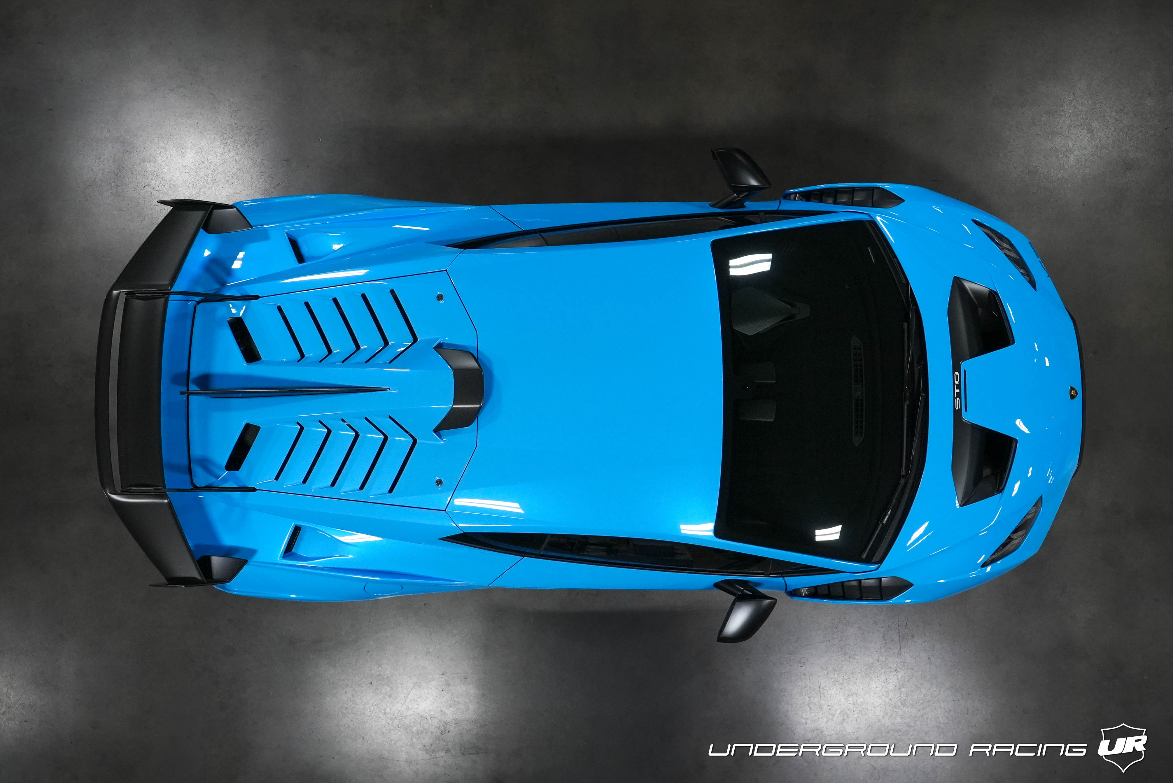 Used 2022 Lamborghini Huracan STO RWD image 5
