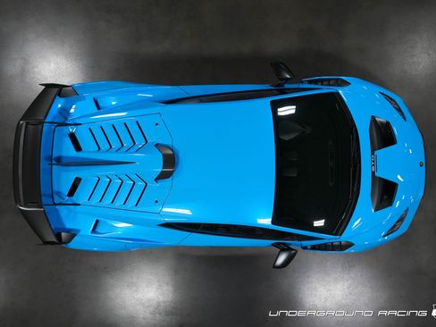 Used 2022 Lamborghini Huracan STO Coupe RWD image 5