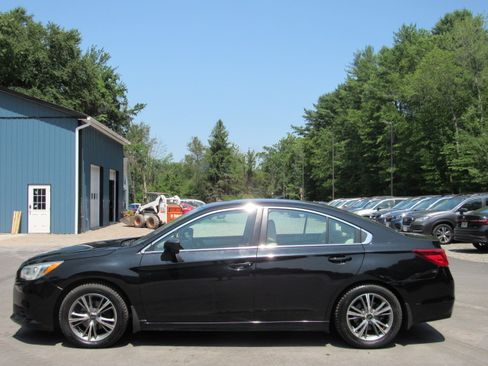 Used 2016 Subaru Legacy 2.5i AWD/4WD image 3
