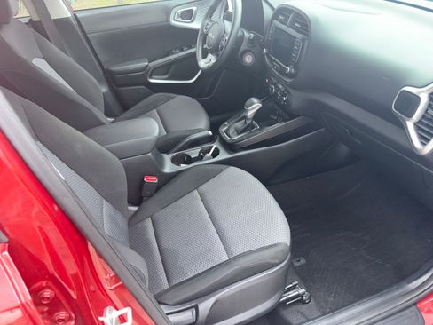 Used 2022 Kia Soul Sport FWD image 6