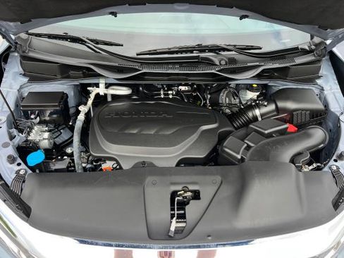 Used 2023 Honda Odyssey Elite image 11