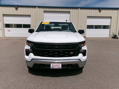 Used 2025 Chevrolet Silverado 1500 2WD Regular Cab W/T image 4