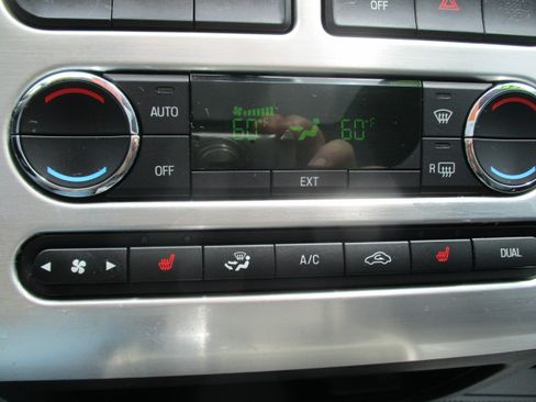 Used 2010 Ford Edge AWD Limited image 38