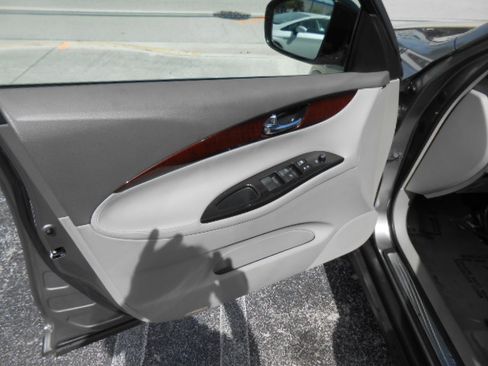 Used 2010 INFINITI EX35 2WD image 9