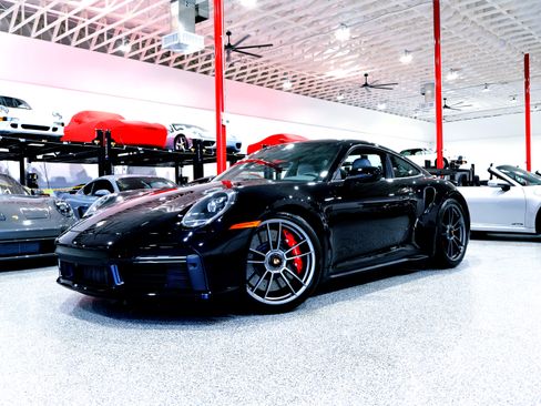 Used 2022 Porsche 911 Turbo AWD/4WD image 3