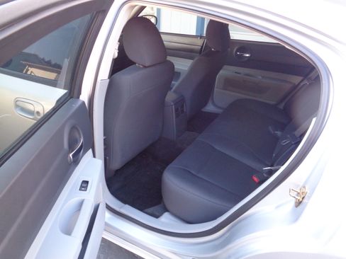 Used 2006 Dodge Charger UNAVAIL RWD image 5