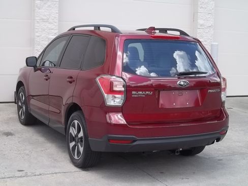 Used 2018 Subaru Forester 2.5i Premium image 7