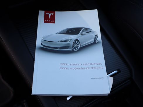 Used 2018 Tesla Model S 100D image 38