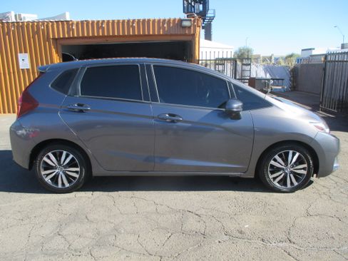 Used 2016 Honda Fit EX image 2