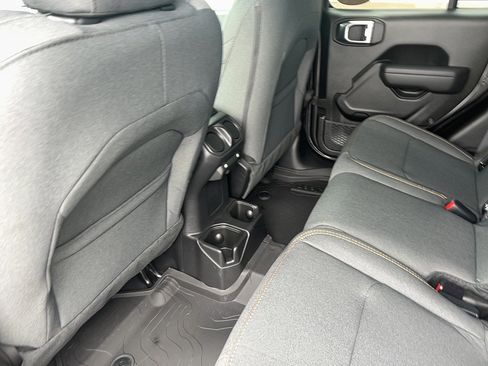 New 2026 Jeep Gladiator Sport image 26