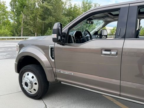 Used 2022 Ford F450 4x4 Crew Cab Super Duty image 12