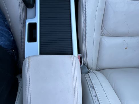 Used 2011 Volvo C70 T5 image 13