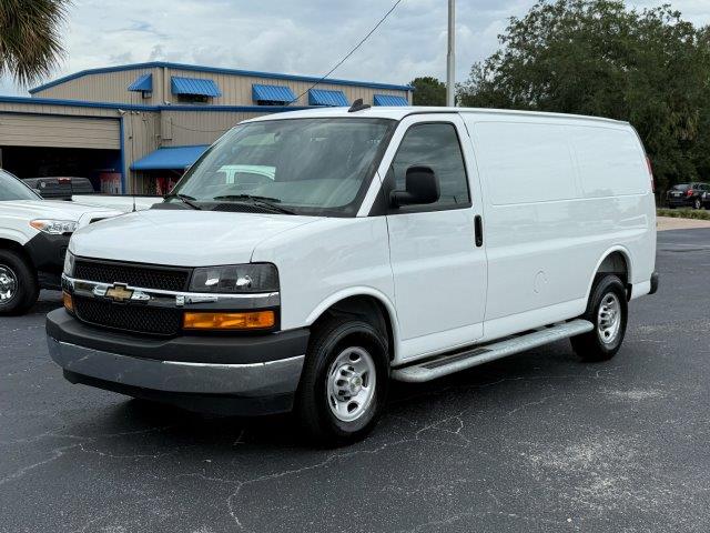 Used 2025 Chevrolet Express 2500 UNAVAIL RWD image 1