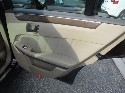 Used 2012 Mercedes-Benz E 350 Sport image 13