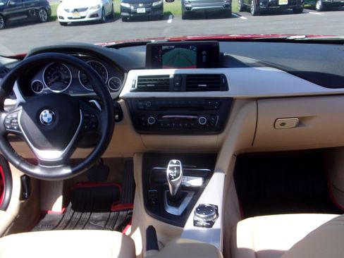 Used 2014 BMW 328i xDrive Wagon AWD/4WD image 27