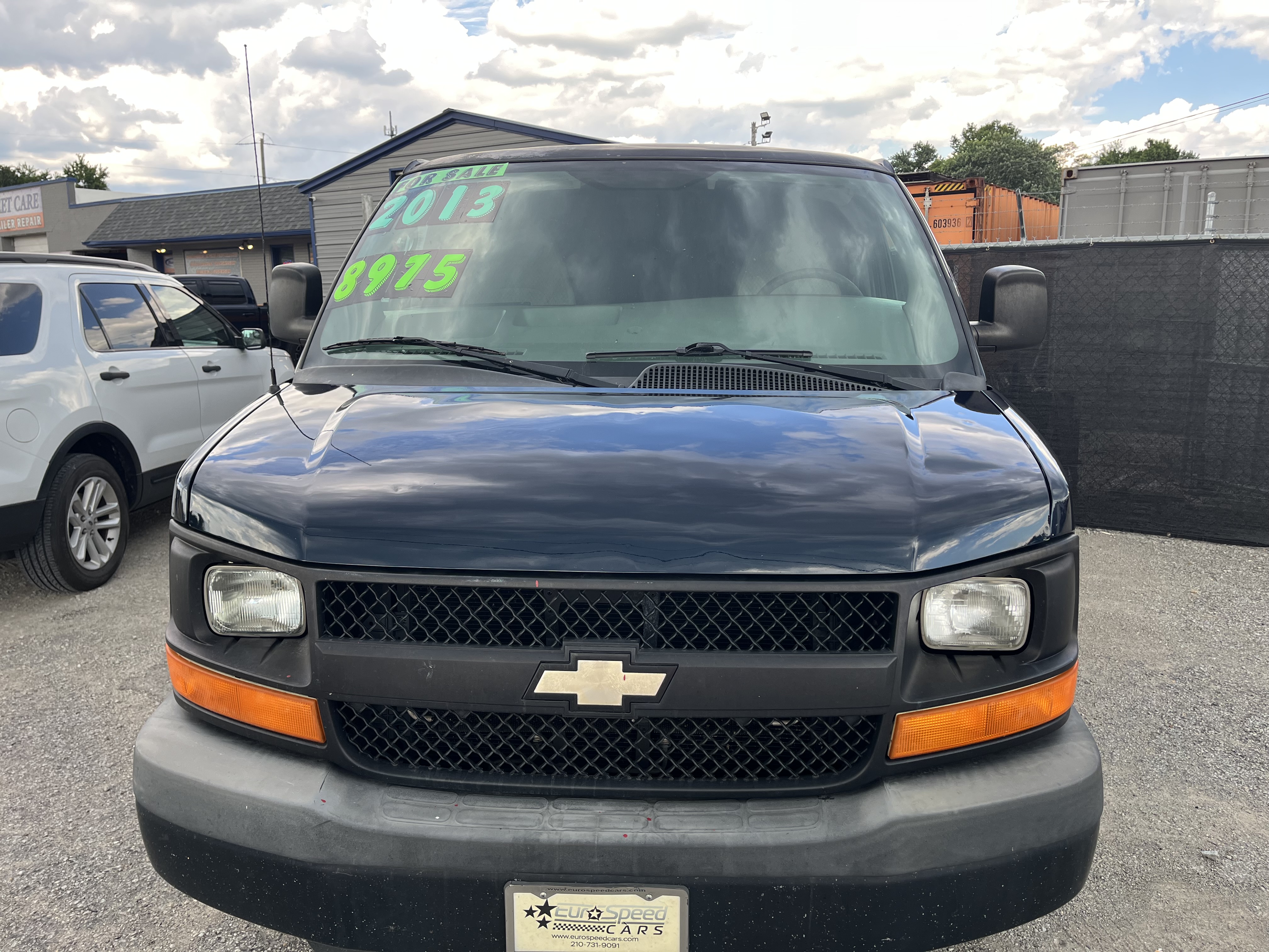 Used 2013 Chevrolet Express 2500 RWD image 6