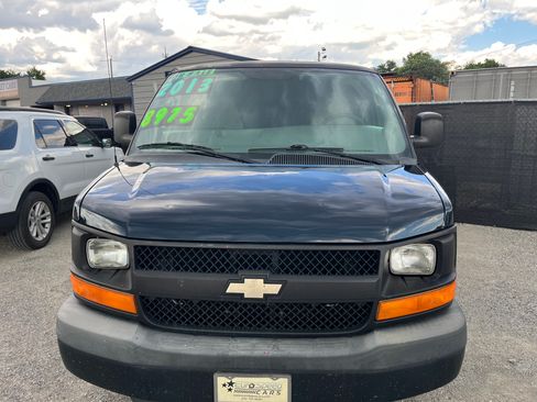 Used 2013 Chevrolet Express 2500 RWD image 6