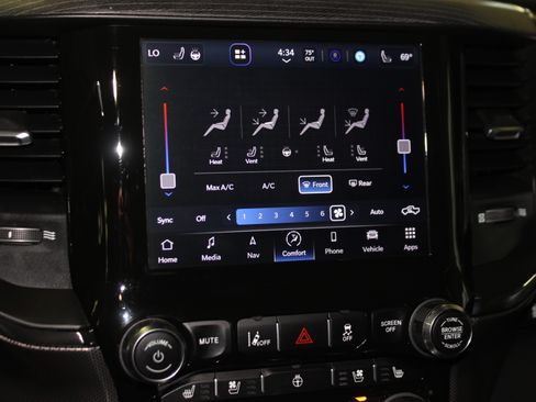 Used 2023 RAM 3500 Limited image 41