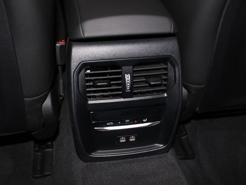 Used 2025 BMW i4 eDrive40 RWD image 35
