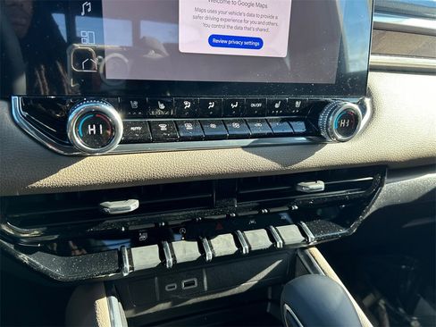 New 2026 GMC Canyon Denali image 28