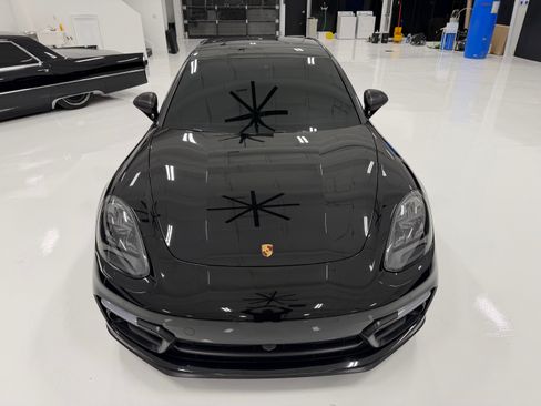 Used 2019 Porsche Panamera GTS image 4