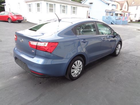 Used 2016 Kia Rio LX image 2