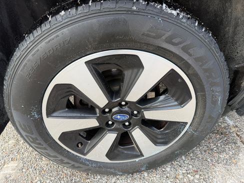 Used 2017 Subaru Forester 2.5i image 8