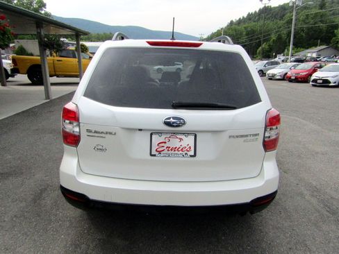 Used 2015 Subaru Forester 2.5i Premium AWD/4WD image 4