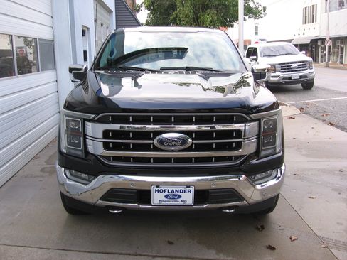 Used 2021 Ford F150 Lariat image 2