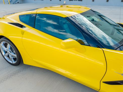 Used 2014 Chevrolet Corvette 2LT image 11
