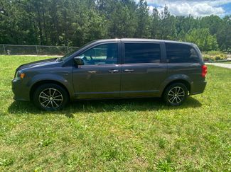 Used 2018 Dodge Grand Caravan image 1