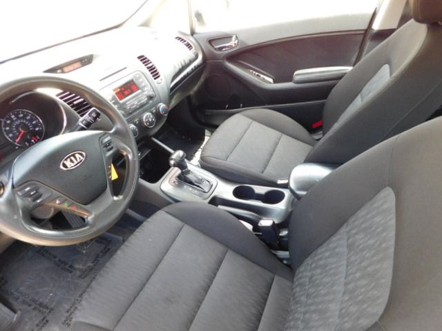 Used 2016 Kia Forte LX Sedan FWD image 11