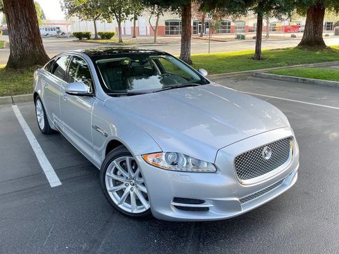 Used 2013 Jaguar XJ Supercharged image 3