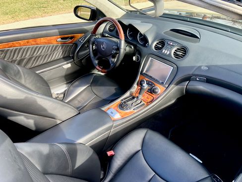 Used 2007 Mercedes-Benz SL 600 image 26