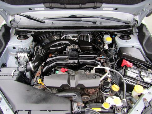 Used 2016 Subaru Crosstrek 2.0i Premium image 14