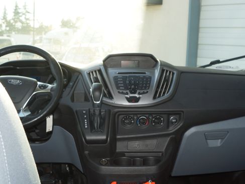 Used 2017 Ford Transit 350 image 11