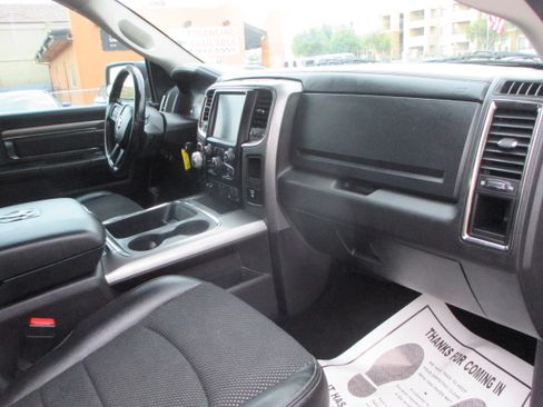 Used 2017 RAM 1500 Sport image 3