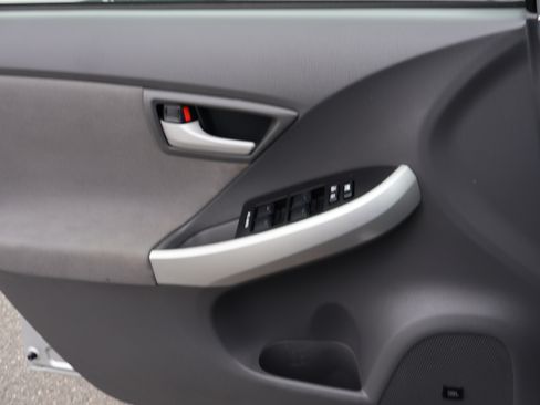 Used 2011 Toyota Prius Three image 18