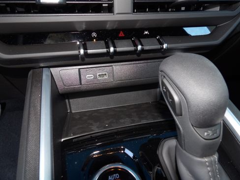 New 2026 Chevrolet Colorado Trail Boss AWD/4WD image 21