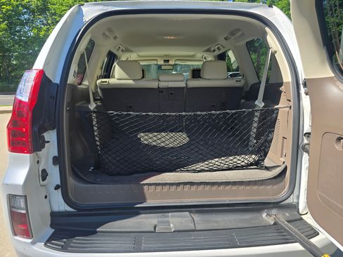Used 2013 Lexus GX 460 GX 460 Sport Utility 4D AWD/4WD image 11
