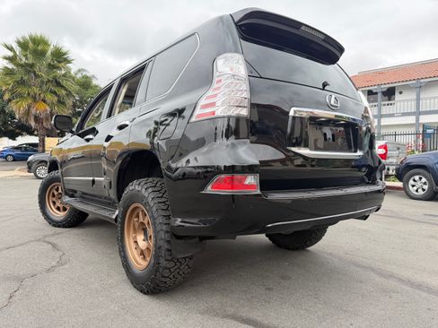 Used 2017 Lexus GX 460 Luxury image 10