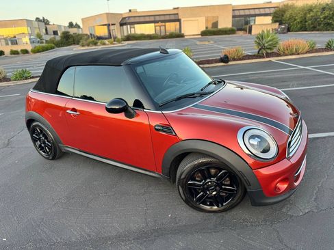 Used 2013 MINI Cooper Convertible FWD image 25