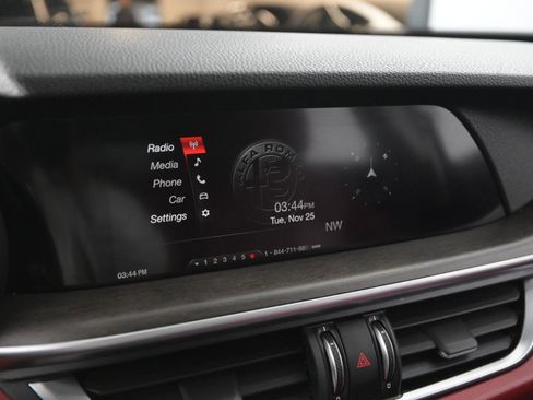 Used 2019 Alfa Romeo Stelvio Ti image 31