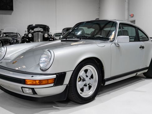 Used 1989 Porsche 911 Carrera image 2