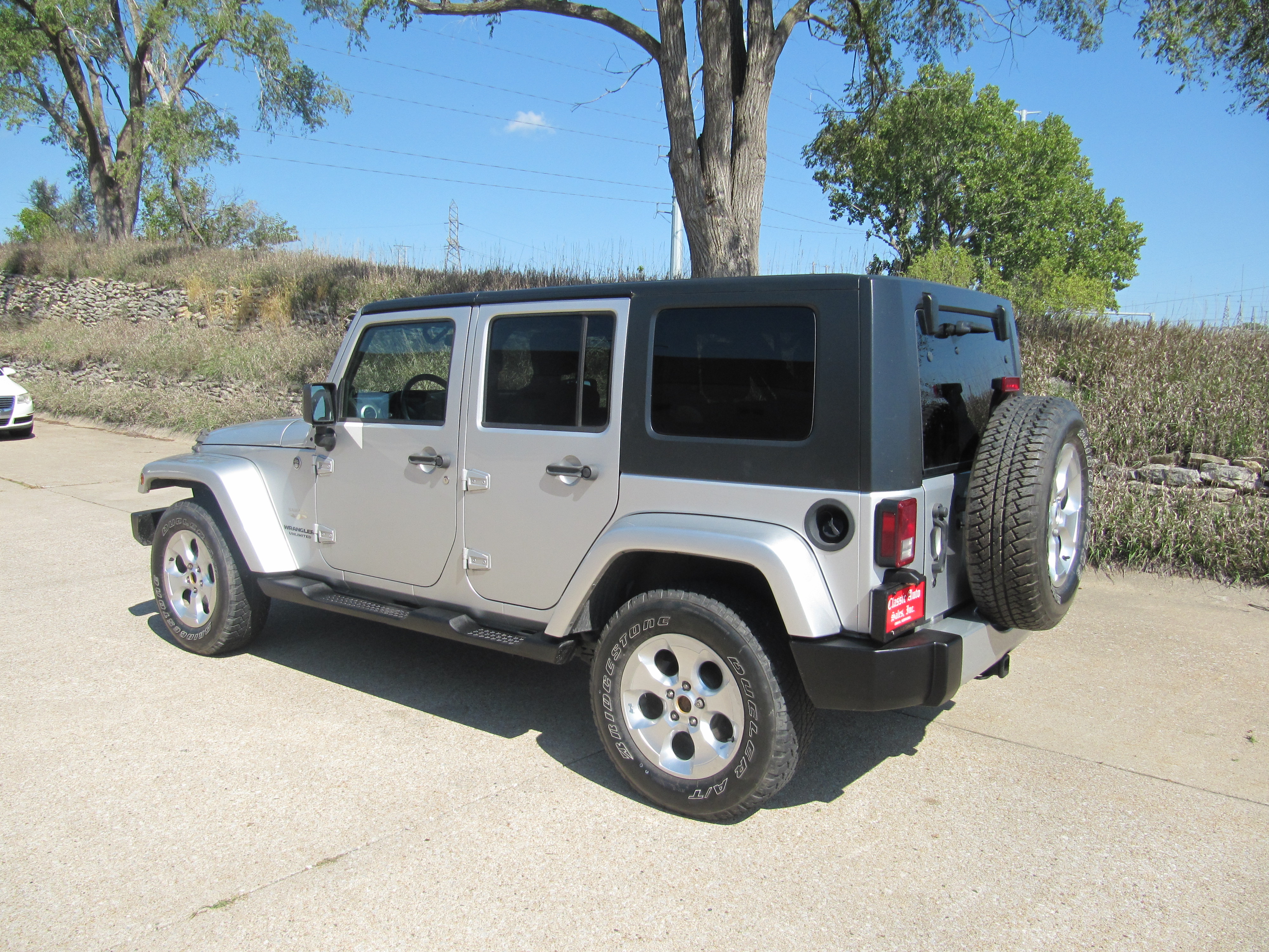 Used 2008 Jeep Wrangler Unlimited Sahara AWD/4WD image 8