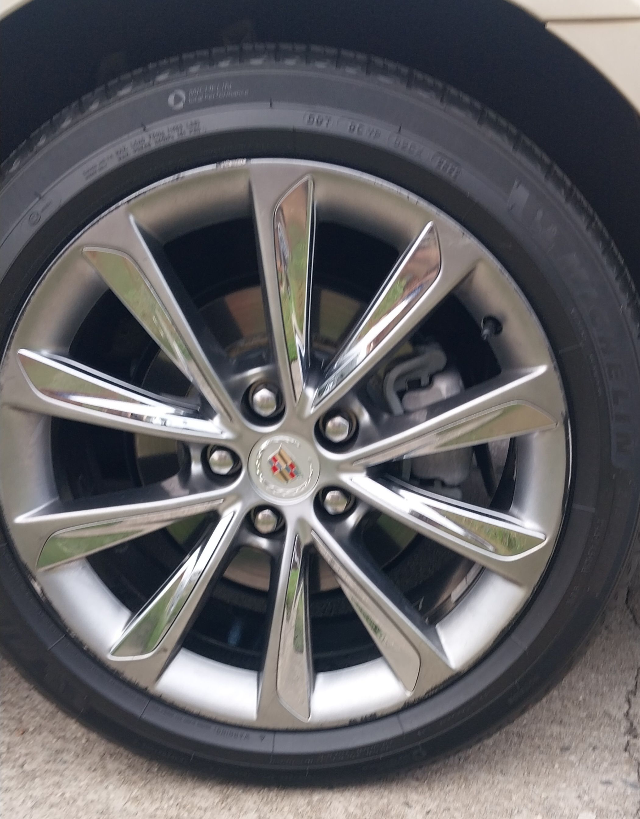 Used 2013 Cadillac XTS Luxury FWD image 23
