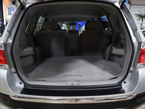 Used 2013 Toyota Highlander SE image 20