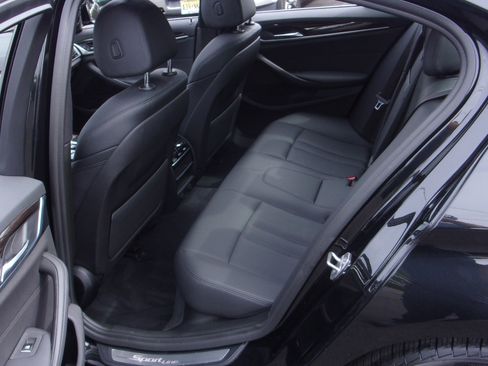 Used 2019 BMW 530i xDrive UNAVAIL AWD/4WD image 22