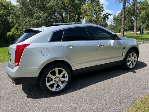 Used 2010 Cadillac SRX AWD Performance image 5