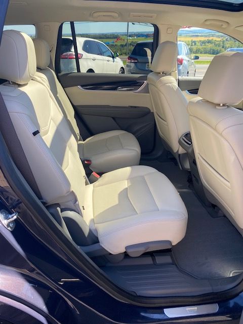 Used 2024 Cadillac XT6 AWD Premium Luxury image 16